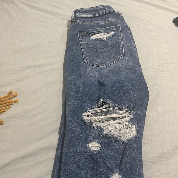 Womens AE jeans size 12 - Picture 3 of 3